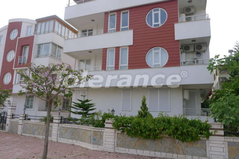 Spacious resale apartment in Konyaalti, Antalya  200 meters from the beach and promenade - 8551 | Tolerance Homes