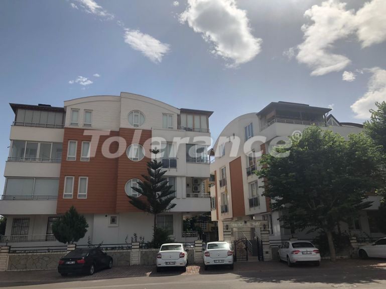 Spacious resale apartment in Konyaalti, Antalya  200 meters from the beach and promenade - 30247 | Tolerance Homes