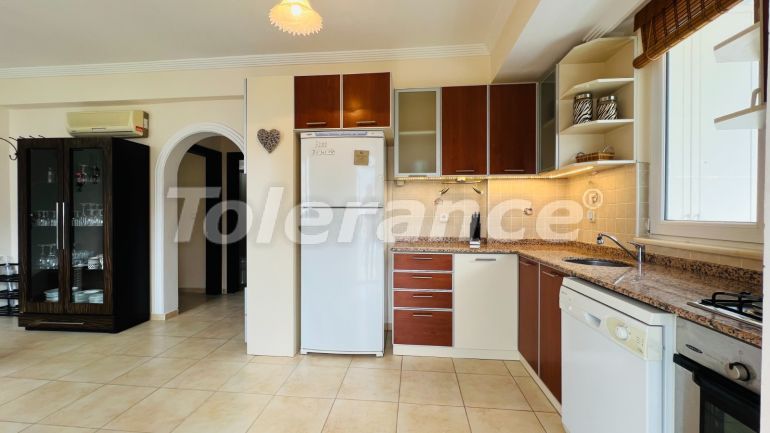 Apartment in Arslanbucak, Kemer pool - immobilien in der Türkei kaufen - 136875