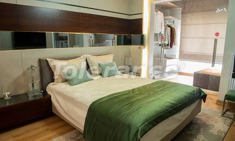 Apartment in Bahçeşehir, İstanbul with pool with installment - buy realty in Turkey - 37238