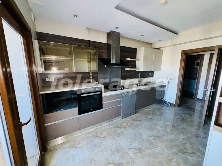 Apartment in Basaksehir, İstanbul with pool - 128960 Apartment in Basaksehir, İstanbul with pool - buy realty in Turkey - 128960