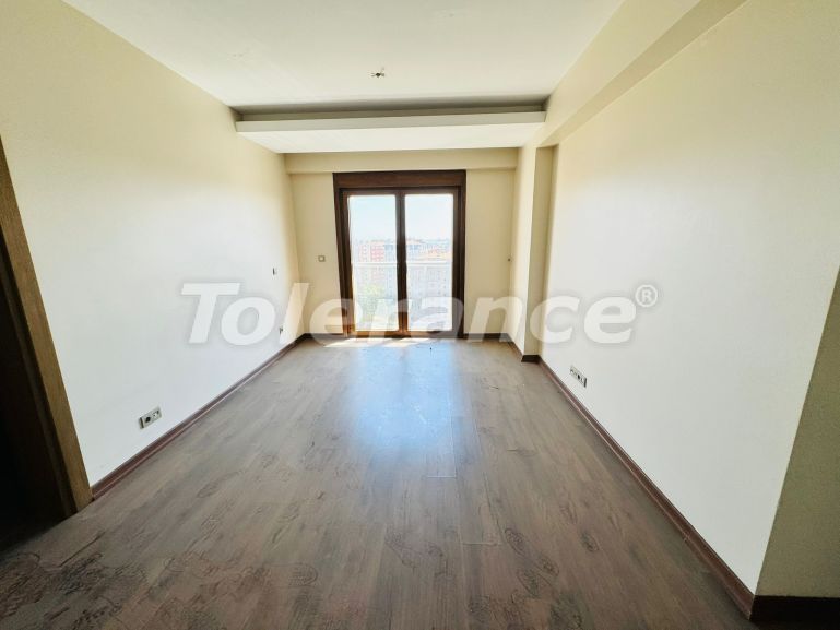 Apartment in Basaksehir, İstanbul with pool - 128966 Apartment in Basaksehir, İstanbul with pool - buy realty in Turkey - 128966