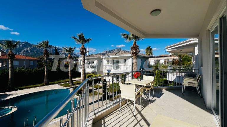 Apartment in Çamyuva, Kemer pool - immobilien in der Türkei kaufen - 136812