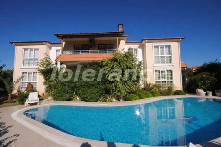Apartment in Çamyuva, Kemer pool - buy realty in Turkey - 24780