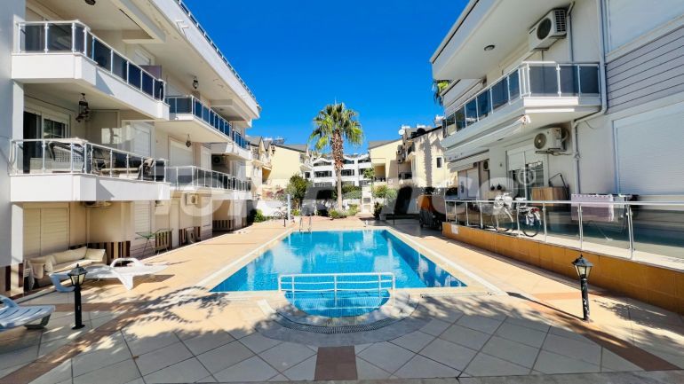 Appartement in Kemer Centrum, Kemer zwembad - onroerend goed kopen in Turkije - 136012