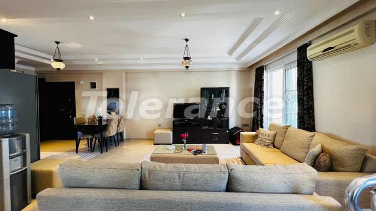 Apartment in Kemer Zentrum, Kemer pool - immobilien in der Türkei kaufen - 136094