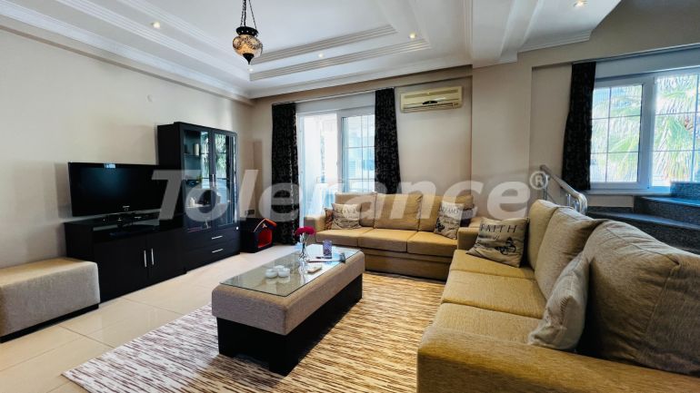 Apartment in Kemer Zentrum, Kemer pool - immobilien in der Türkei kaufen - 136095