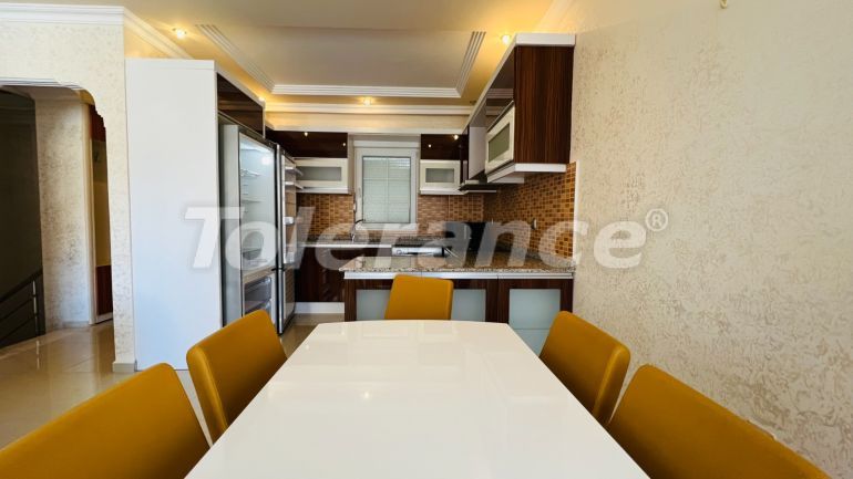 Appartement еn Kemer Centre, Kemer piscine - acheter un bien immobilier en Turquie - 136139