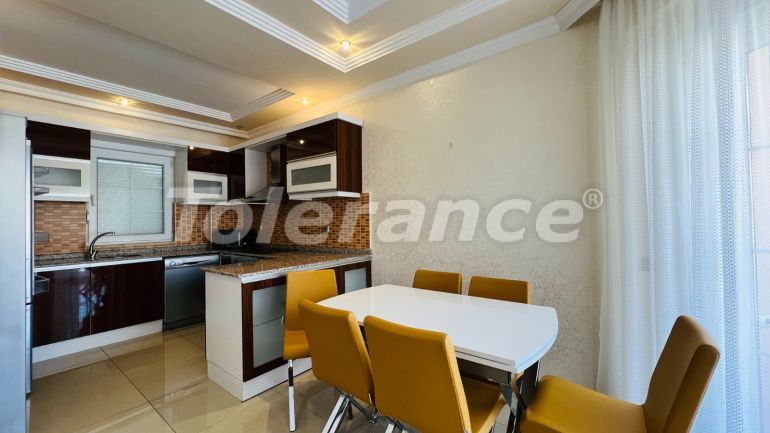 Appartement еn Kemer Centre, Kemer piscine - acheter un bien immobilier en Turquie - 136141