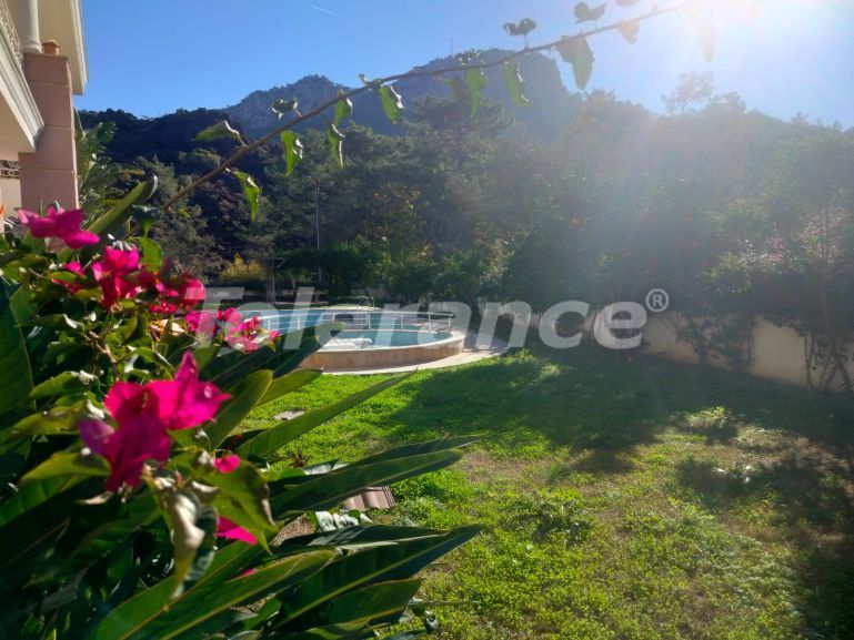 شقق في:في مركز مدينة كيمير, كيمير مسبح - شراء عقار في تركيا - 137617