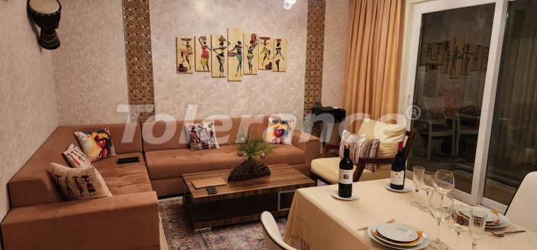 Appartement еn Kemer Centre, Kemer piscine - acheter un bien immobilier en Turquie - 137763