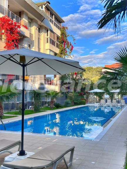 Appartement еn Kemer Centre, Kemer piscine - acheter un bien immobilier en Turquie - 137787
