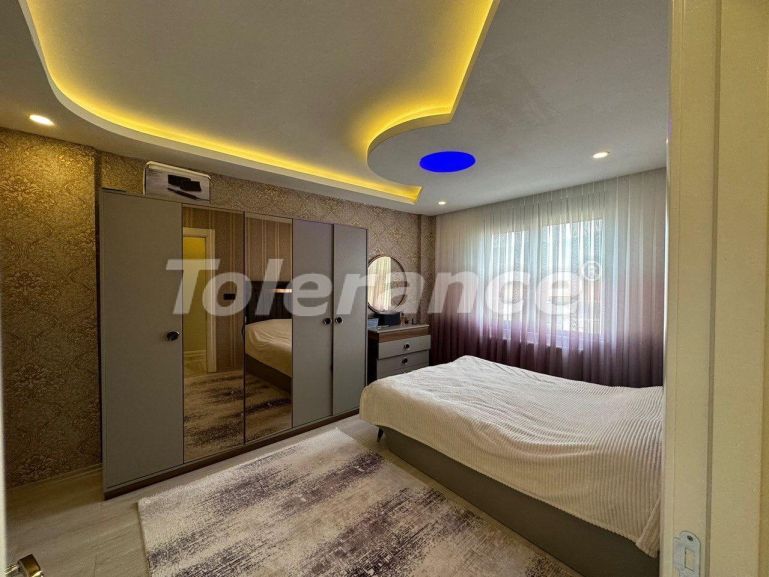 Apartment in Döşemealtı, Antalya with pool - buy realty in Turkey - 70555