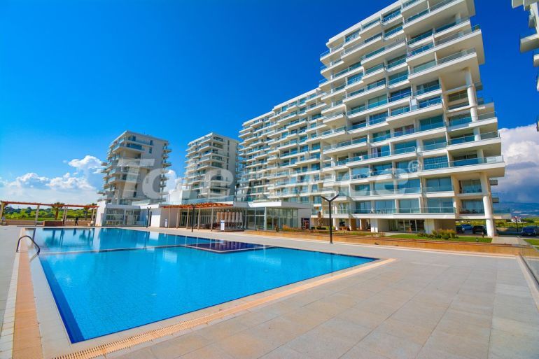 Apartment in Famagusta, Northern Cyprus with sea view with pool with installment - buy realty in Turkey - 85162