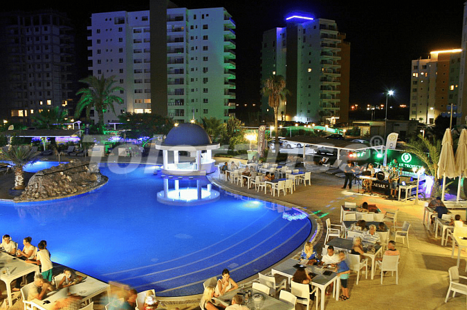 Appartement van de ontwikkelaar in Famagusta, Noord-Cyprus zwembad - onroerend goed kopen in Turkije - 92859