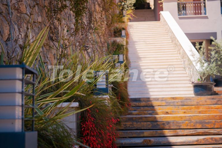 Appartement van de ontwikkelaar in Fethiye zwembad - onroerend goed kopen in Turkije - 79287