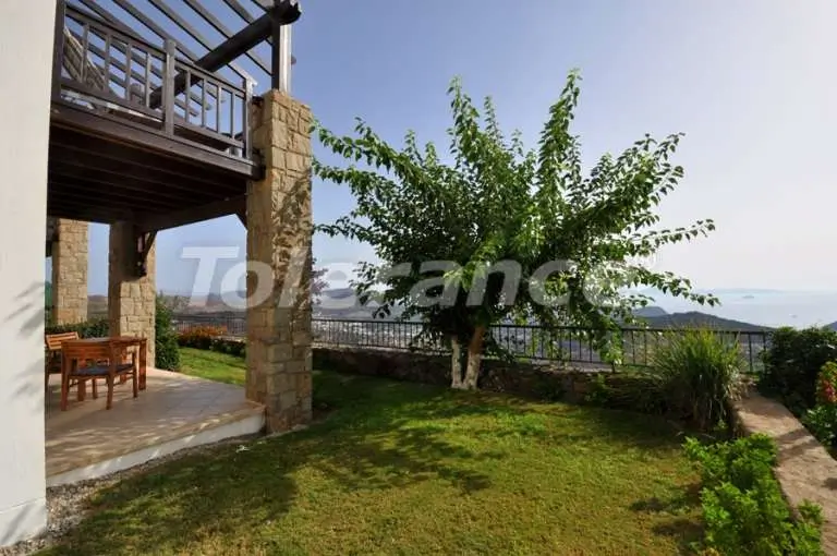 شقق في:في غوموشلوك بودروم مسبح - شراء عقار في تركيا - 7981