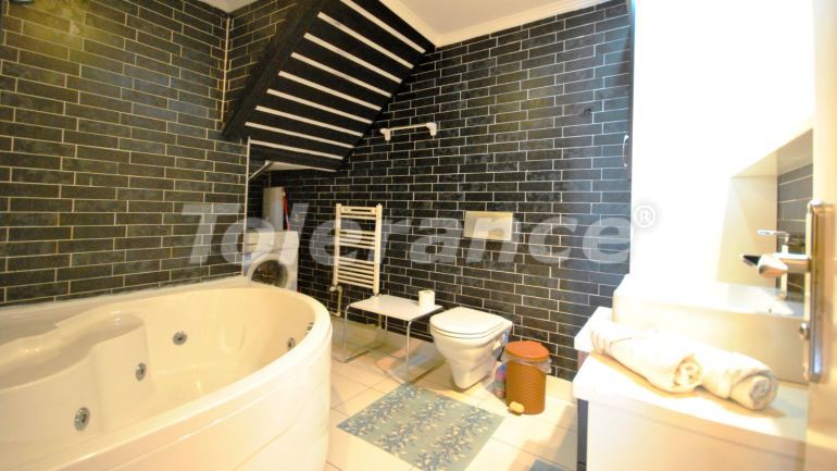 Apartment in City Center, Kemer pool - buy realty in Turkey - 42697