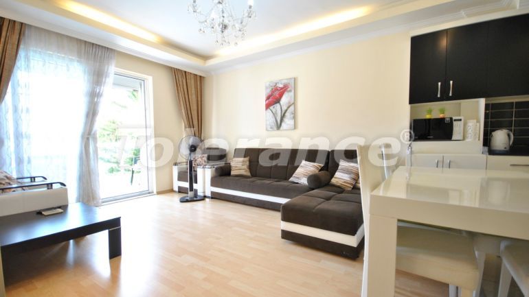 Apartment in City Center, Kemer pool - buy realty in Turkey - 42709