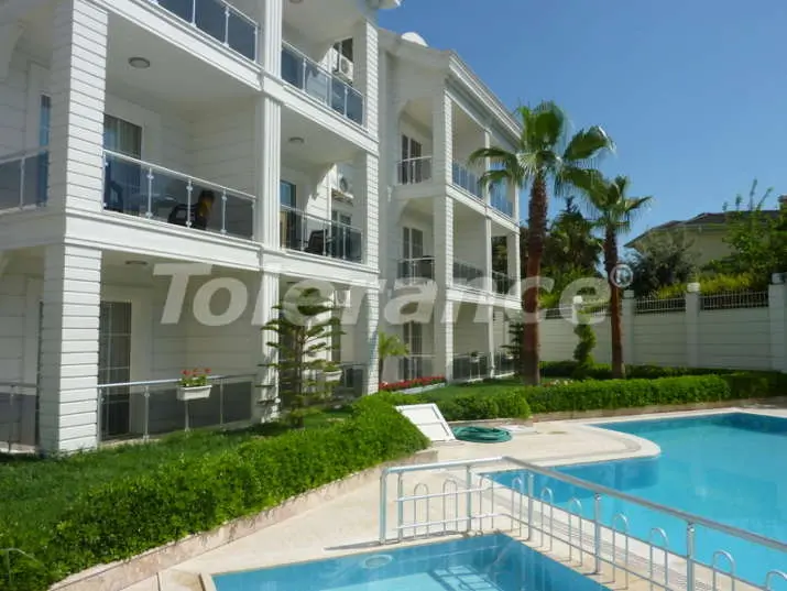 Appartement van de ontwikkelaar in Kemer Centrum, Kemer zwembad - onroerend goed kopen in Turkije - 5581