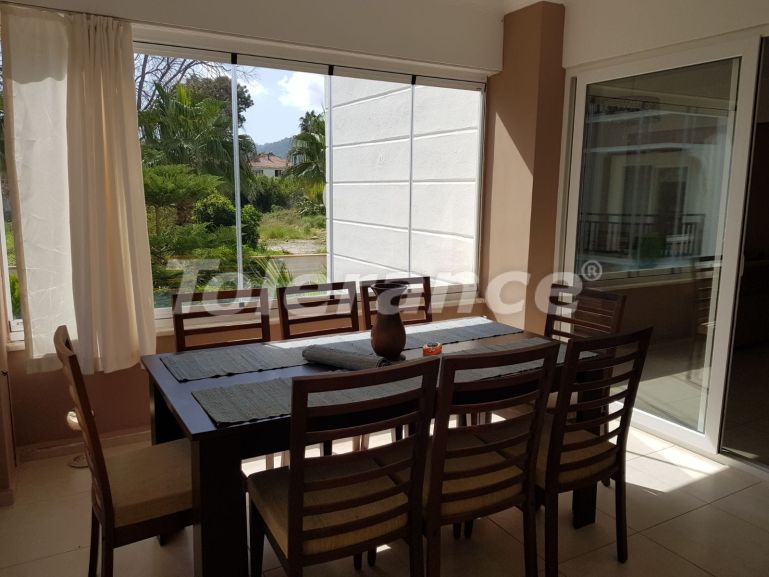 آپارتمان که در کمر استخر - خرید ملک در ترکیه - 107939