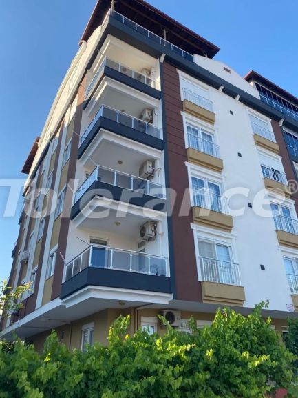 Apartment in Konyaaltı, Antalya with pool - buy realty in Turkey - 100026