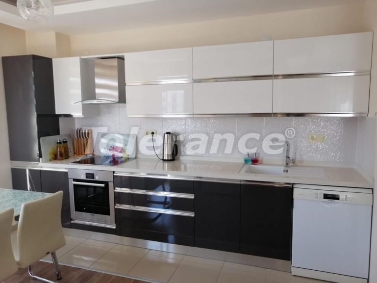 Apartment in Konyaaltı, Antalya with pool - buy realty in Turkey - 100051