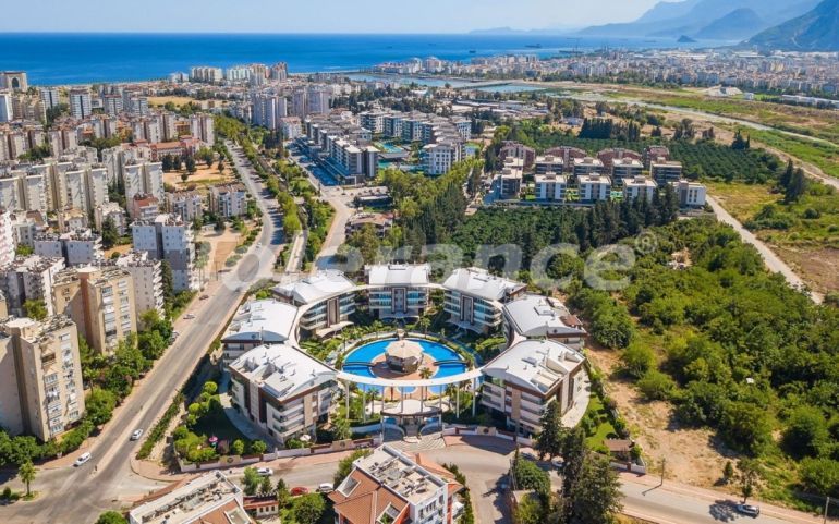 Apartment in Konyaaltı, Antalya with pool - buy realty in Turkey - 101819