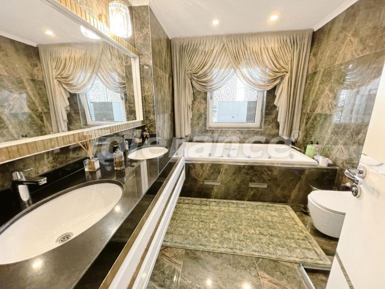 Apartment in Konyaaltı, Antalya with pool - buy realty in Turkey - 101835