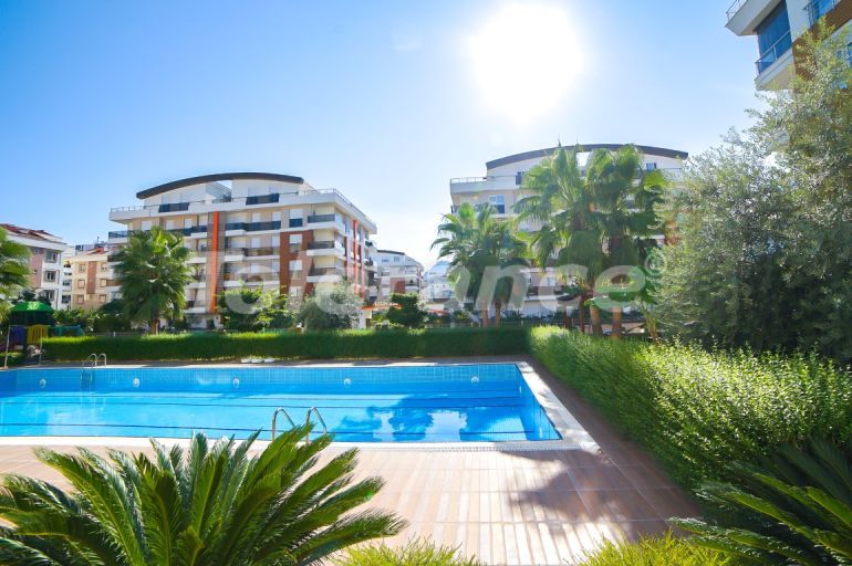 Apartment in Konyaaltı, Antalya with pool - buy realty in Turkey - 105093