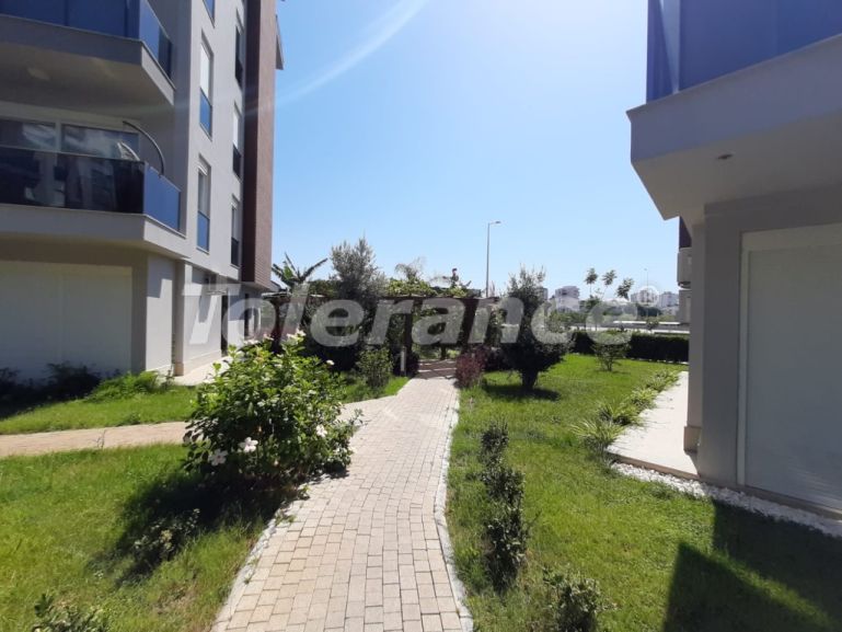 Apartment in Konyaaltı, Antalya with pool - buy realty in Turkey - 109028