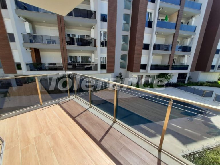 Apartment in Konyaaltı, Antalya with pool - buy realty in Turkey - 109041