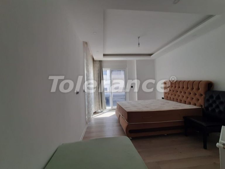 Apartment in Konyaaltı, Antalya with pool - buy realty in Turkey - 109051