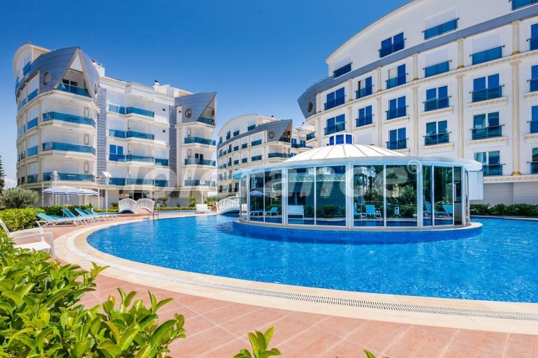 Apartment in Konyaaltı, Antalya with pool - buy realty in Turkey - 111348