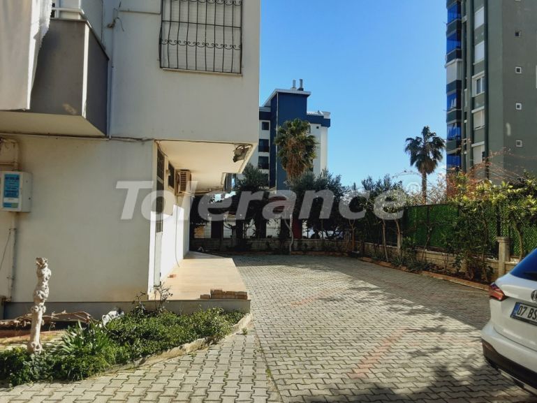 Apartment in Konyaaltı, Antalya with sea view - buy realty in Turkey - 116549