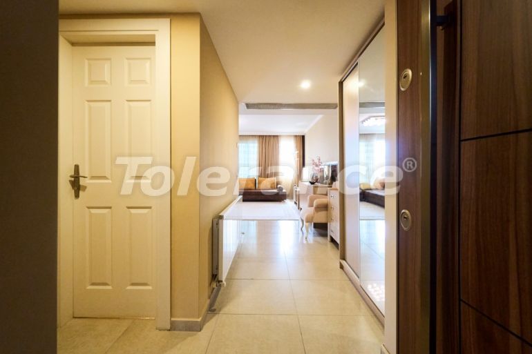 Apartment in Konyaaltı, Antalya with sea view with pool - buy realty in Turkey - 117026