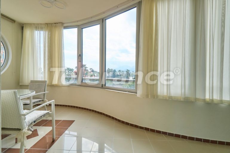 Apartment in Konyaaltı, Antalya with sea view with pool - buy realty in Turkey - 117034