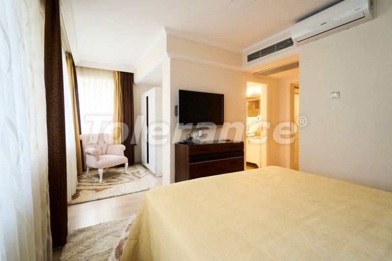 Apartment in Konyaaltı, Antalya with sea view with pool - buy realty in Turkey - 117043