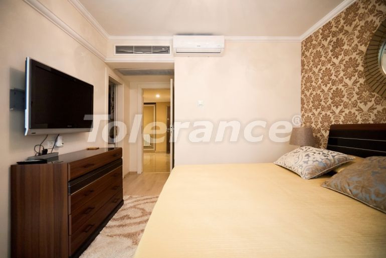 Apartment in Konyaaltı, Antalya with sea view with pool - buy realty in Turkey - 117070