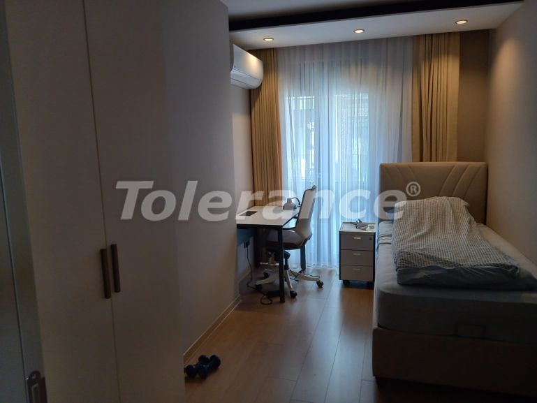 Apartment in Konyaaltı, Antalya with pool - buy realty in Turkey - 123849