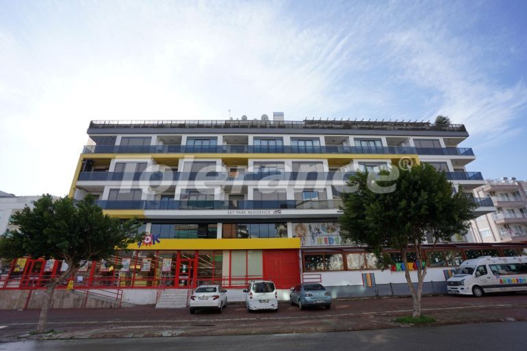 Apartment in Konyaaltı, Antalya with pool - buy realty in Turkey - 130037