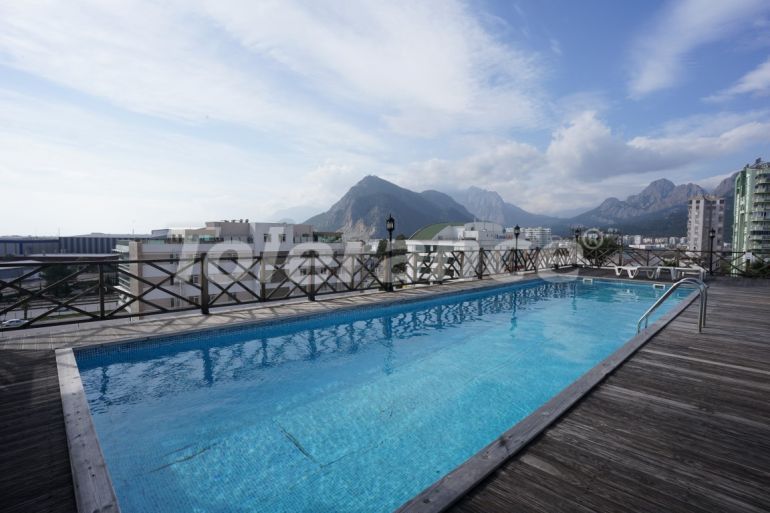 Apartment in Konyaaltı, Antalya with pool - buy realty in Turkey - 130061