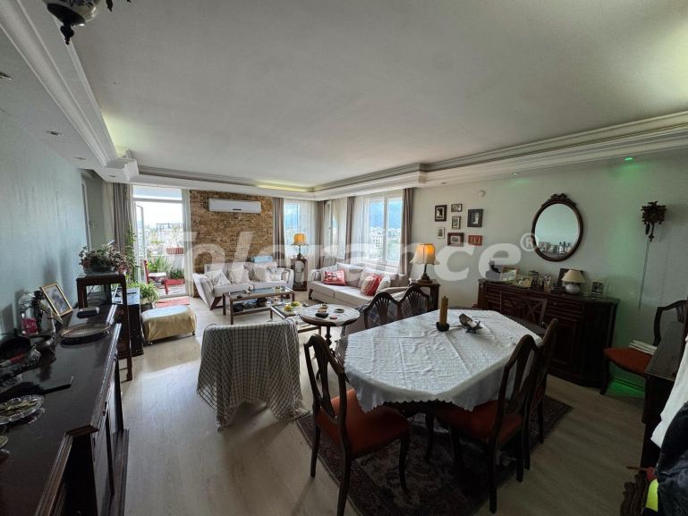 آپارتمان که در کونیاآلتی, آنتالیا استخر - خرید ملک در ترکیه - 131791