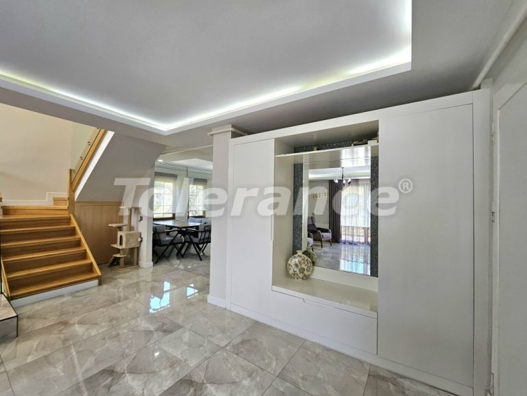 Apartment in Konyaaltı, Antalya with pool - buy realty in Turkey - 132193