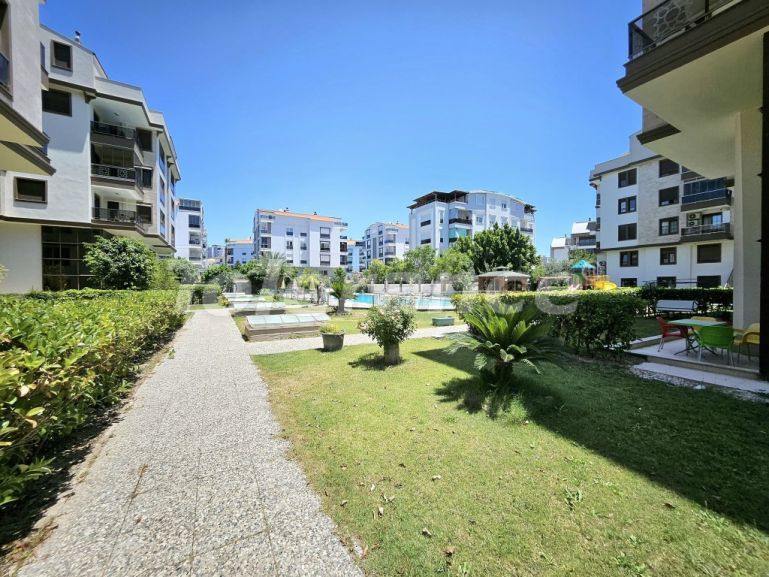 Apartment in Konyaaltı, Antalya with pool - buy realty in Turkey - 132208