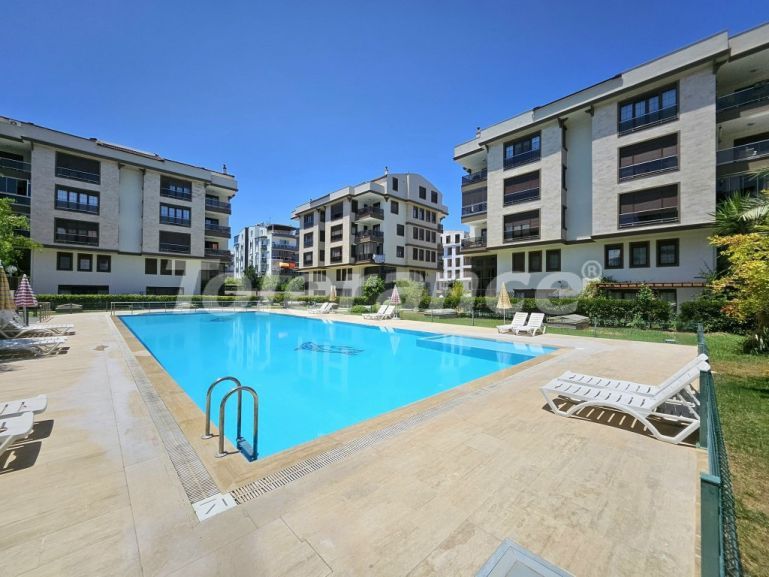 Apartment in Konyaaltı, Antalya with pool - buy realty in Turkey - 132210