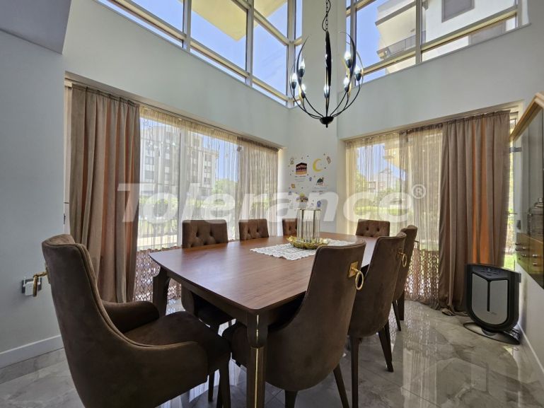 Apartment in Konyaaltı, Antalya with pool - buy realty in Turkey - 132211