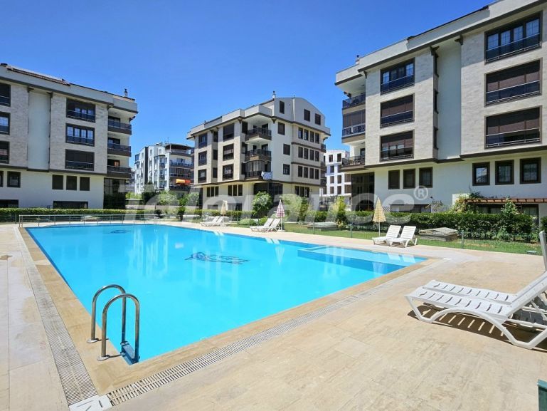 Apartment in Konyaaltı, Antalya with pool - buy realty in Turkey - 132215