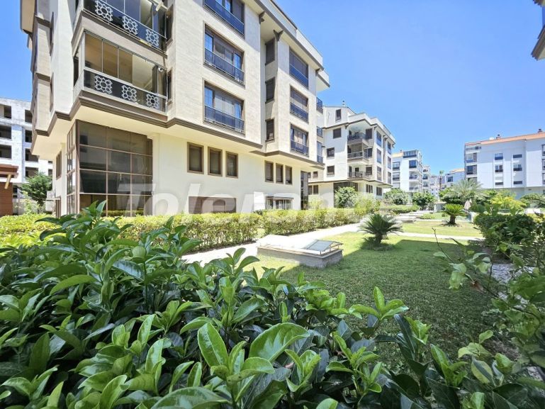 Apartment in Konyaaltı, Antalya with pool - buy realty in Turkey - 132217