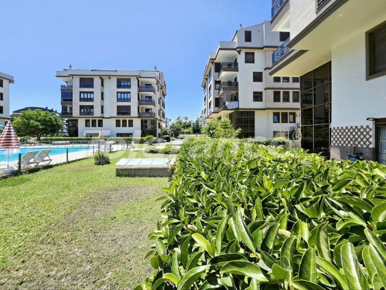 Apartment in Konyaaltı, Antalya with pool - buy realty in Turkey - 132220